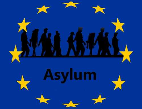 Los solicitantes de asilo no podrán tramitar la autorización de residencia por arraigo laboral